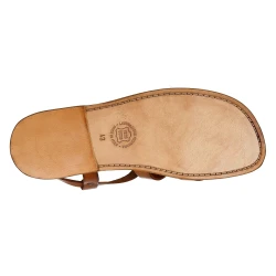 Handmade leather sandals for men in vintage cuir color