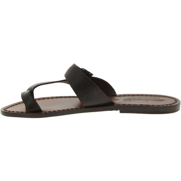 Sandalias de cuero de color marrón para mujeres
