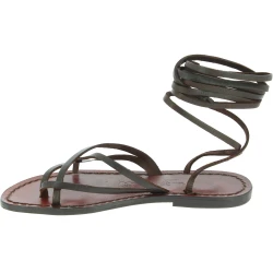 Womens tiras de cuero hecho a mano en Italia sandalias en cuero marrón oscuro
