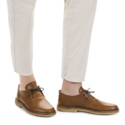 Women's tan leather low top shoes handmade in Italy