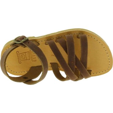 Sandalias gladiadoras trenzadas para niño en piel nobuck marrón con cierre de hebilla