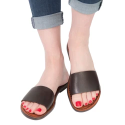 Ciabatte da donna in pelle marrone scuro artigianali