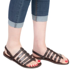 Sandalias en cuero marrón oscuro para mujere hechas a mano en Italia