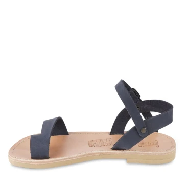 Girl's thong sandals in fuchsia calfskin with buckle closure