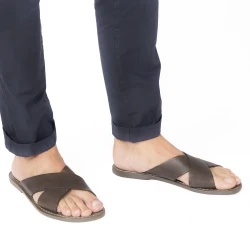 Lederslipper für Herren aus schlammfarbenem Leder in Italien von Handgefertigt