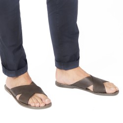 Zapatillas de cuero para hombre hechas a mano en Italia
