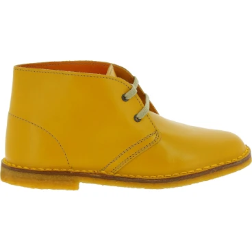 Botas chukka de niño en piel amarilla hechas a mano en Italia