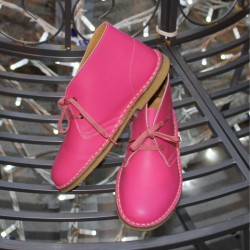 Botines para niños en piel fucsia hechos a mano en Italia