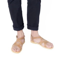 Tongs sandales pour hommes en cuir nubuck marron faits à la main