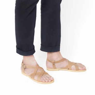 Sandalias de dedo para hombre en cuero nobuck marron hechas a mano