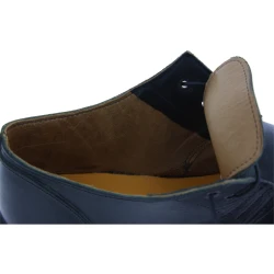 Zapatos bajos para mujer de cuero negro con forro de invierno