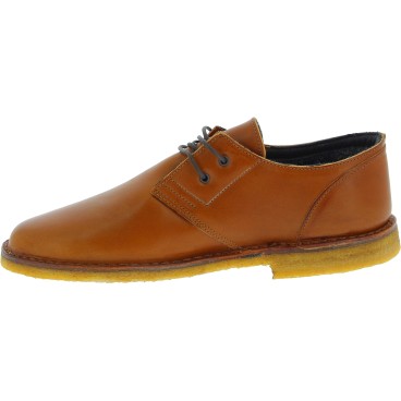 Men's tan leather low top shoes with winter lining