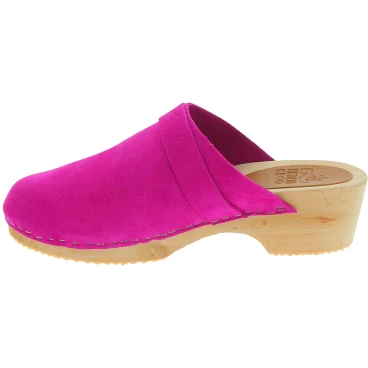 Zoccoli in legno con tomaia chiusa in pelle scamosciata rosa