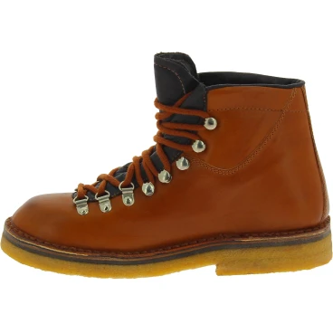 Stivale da montagna donna color cuoio suola in caucciù