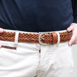 Ceinture tressée à la main en cuir cognac au tannage végétal