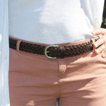 Ceinture tissée à la main en cuir au tannage végétal marron foncé