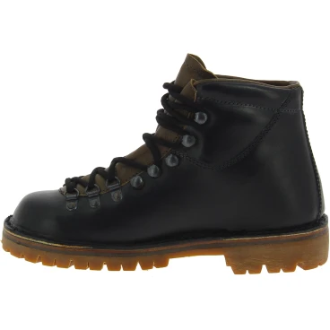 Women's mountain boot in vegetable-tanned leather in black color
