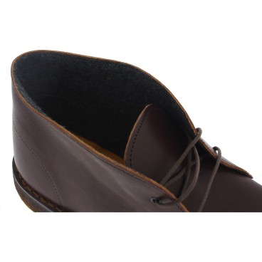 Women's dark brown leather chukka boots with winter lining