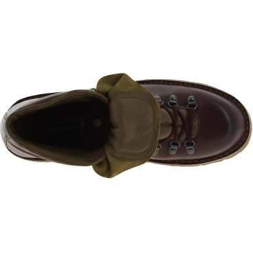 Bergschuhe aus dunkelbraunem pflanzlich gegerbtem Leder