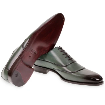Chaussures richelieu pour hommes en cuir vert teint à la main par Fratelli Borgioli