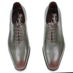 Richelieu pour hommes en cuir gris teint à la main avec des nuances bordeaux