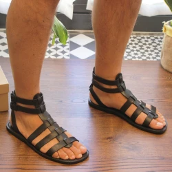 Sandali romani da uomo in pelle nera artigianali