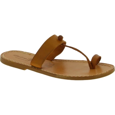 Handgefertigte Zehenstegsandalen für Damen aus hellbraunem Leder