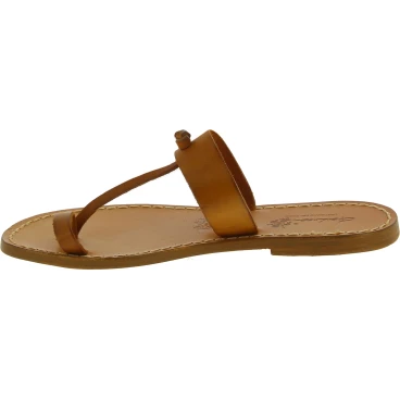 Handgefertigte Zehenstegsandalen für Damen aus hellbraunem Leder