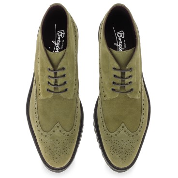 Bottine brogue homme en daim vert olive avec semelle crantée