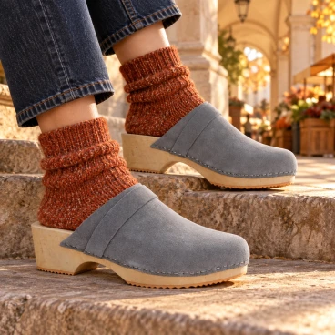 Holzclogs für Damen mit geschlossenem Obermaterial aus graues Wildleder